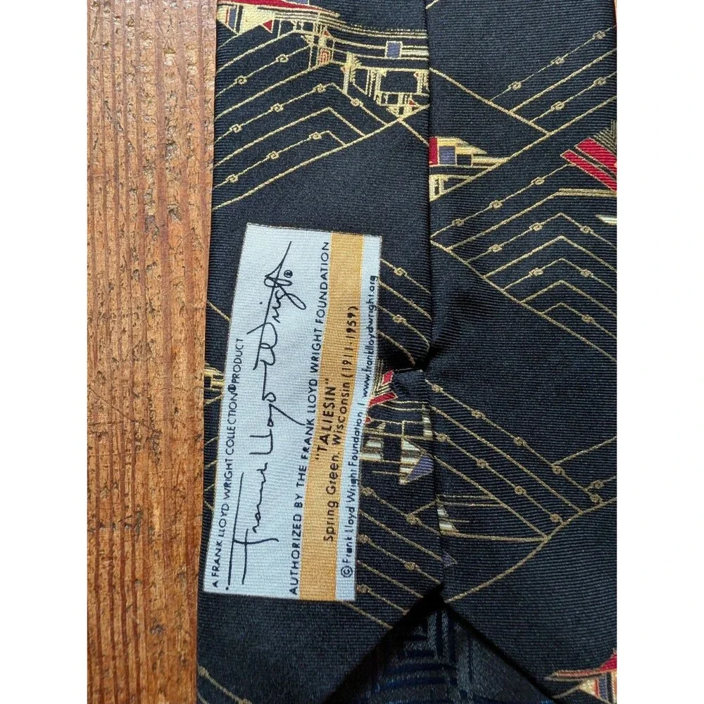 Frank Lloyd Wright Men’s Tie Geometric Art Collection Architect Hand Made Silk